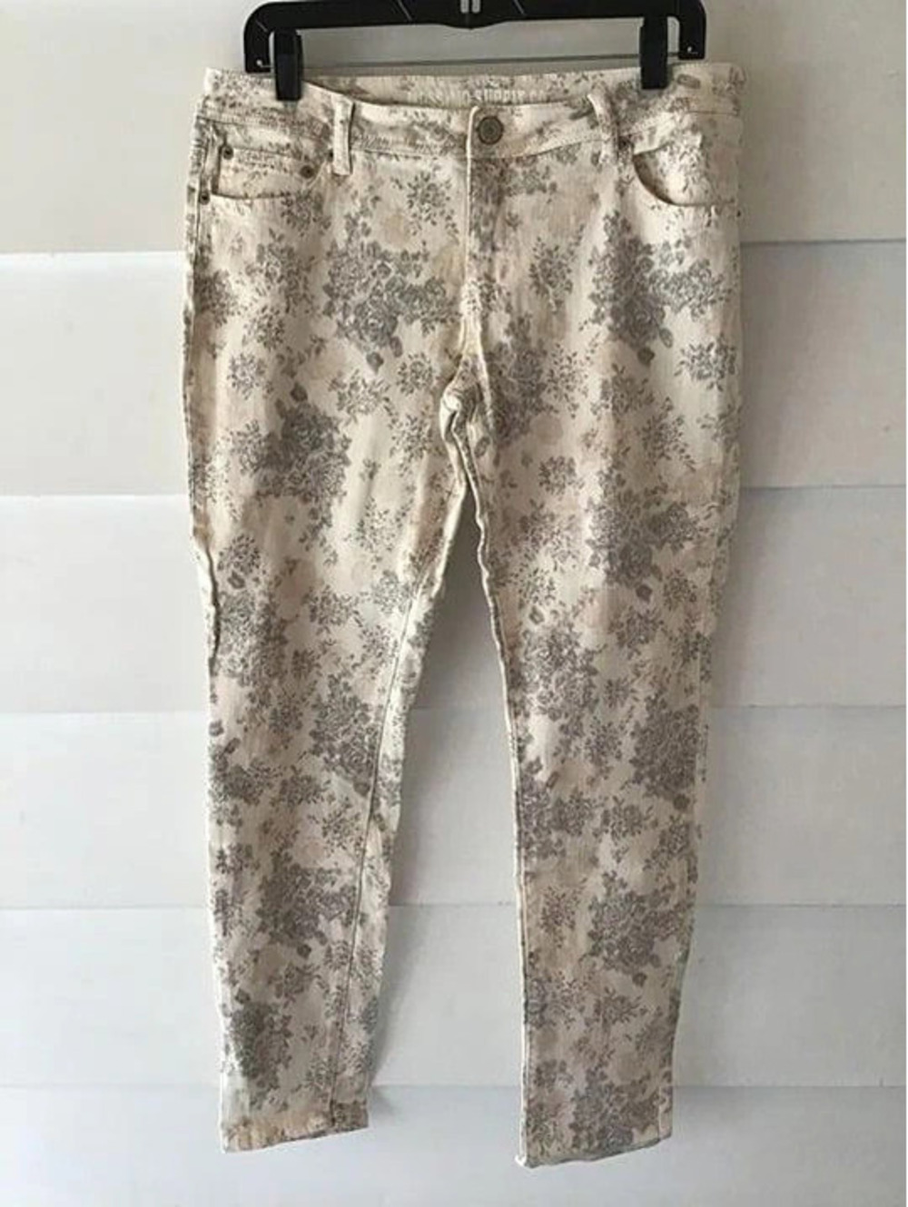 Size 13 Floral Mossimo Supply Jeans #397